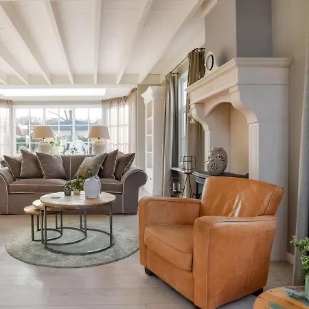 Great With A Heated Pool Hotel Kaatsheuvel