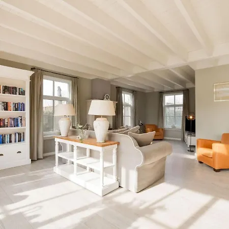 Hotel Great With A Heated Pool