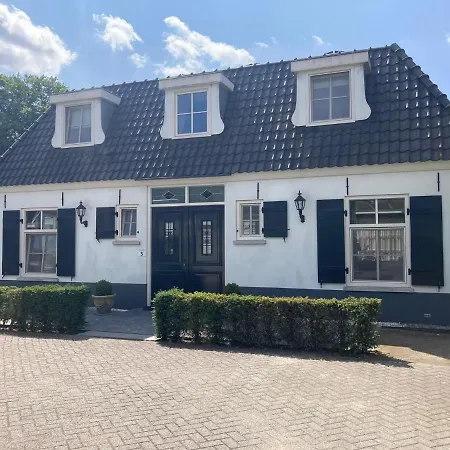 Great With A Heated Pool Kaatsheuvel